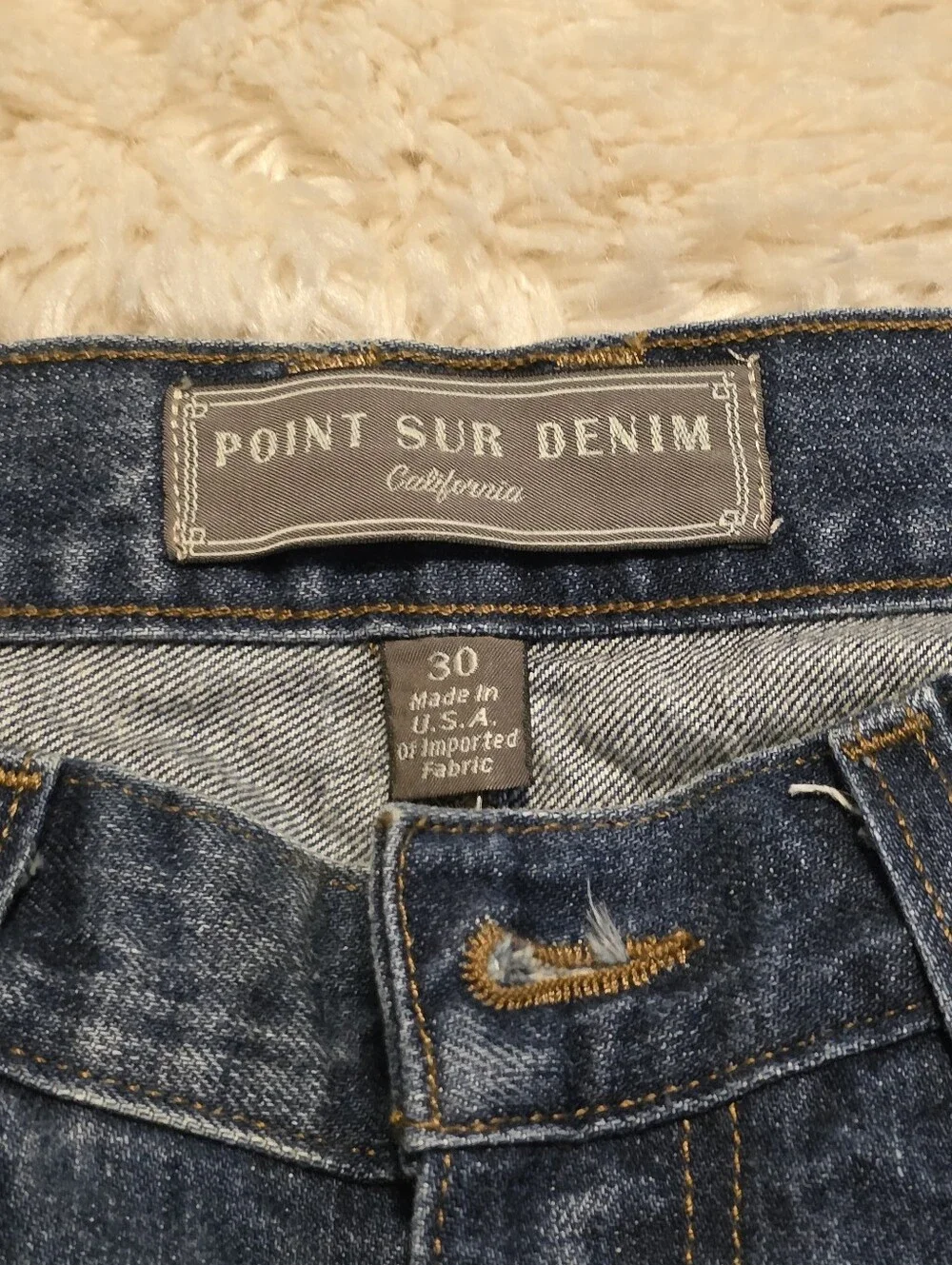 Pointe Sur Denim Women's Dark Wash Distressed Straight Crop Jeans Sz. 30x25 1/2
